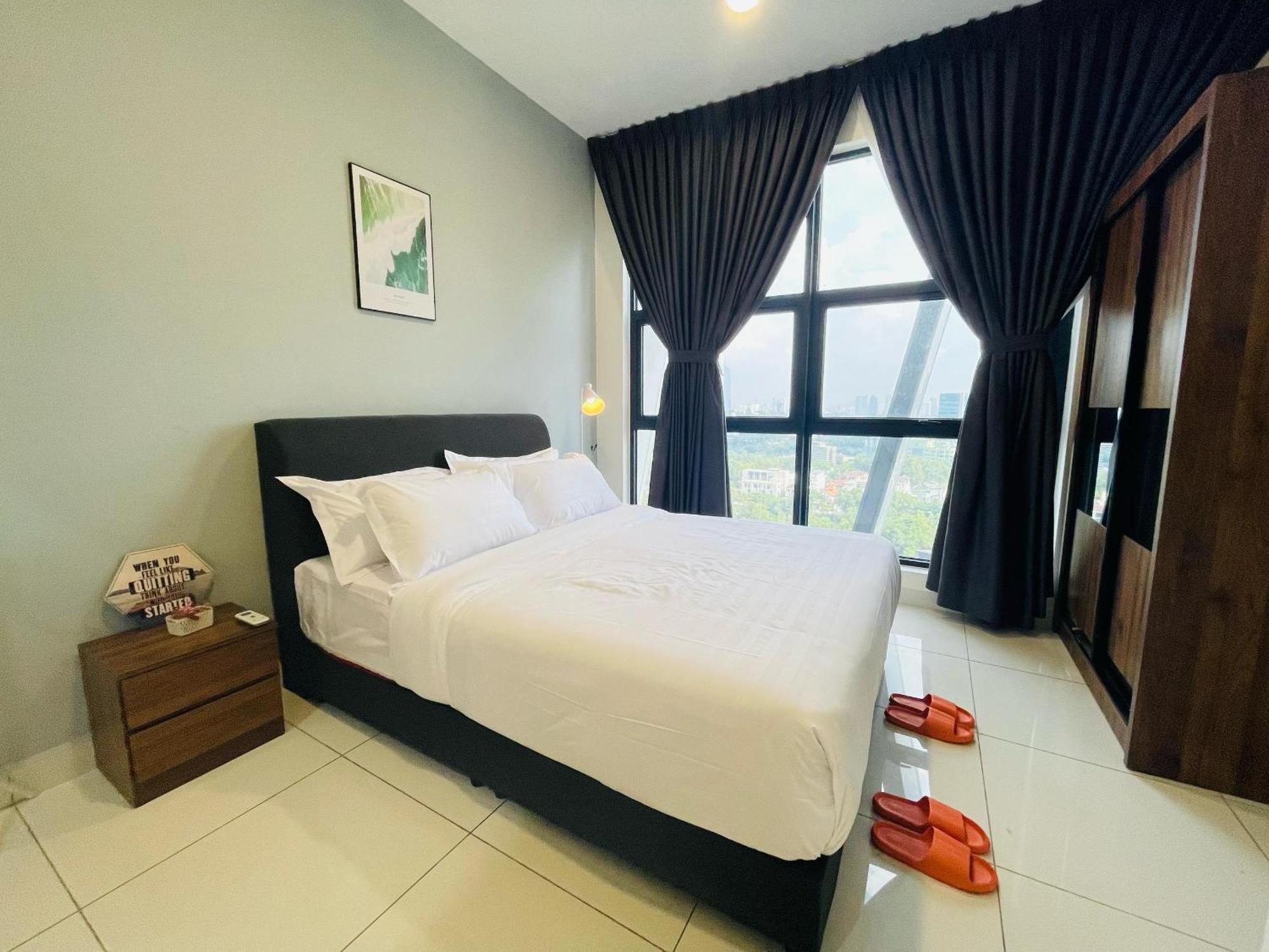 Apartment Arte Mont Kiara By Deurban